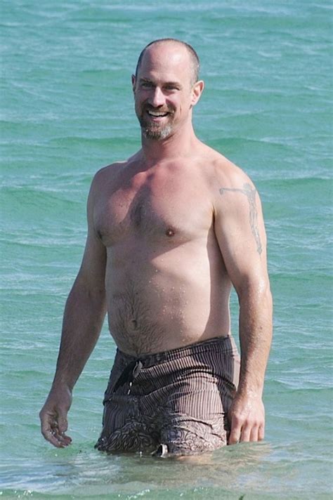 christopher meloni sexy|Chris Meloni Shirtless Photos: His Physique, Exercise。